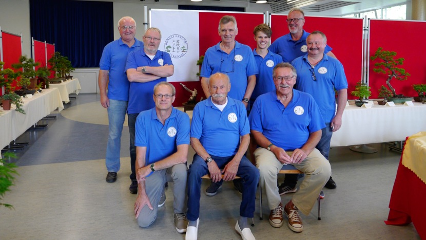 Gruppenfoto1 16-9